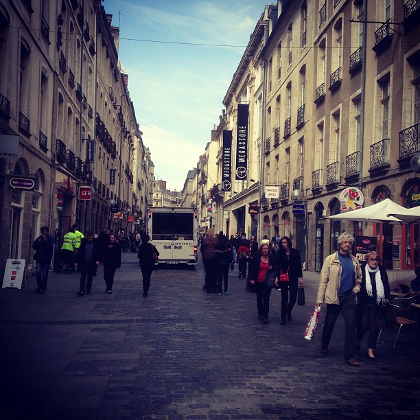 Lolo à Rennes il y a aussi des rues piétonnes @he4l